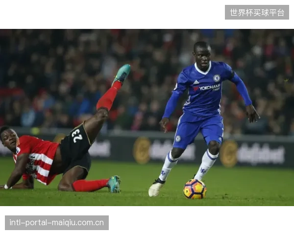 维蒂尼亚以1632次传球加冕赛季传球王，成为巴黎圣日耳曼中场绝对的节拍器。